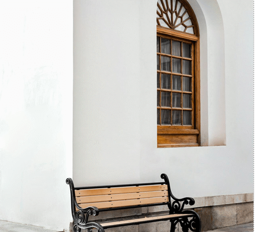 Add Comfort and Style with Chic Ottomans & Benches