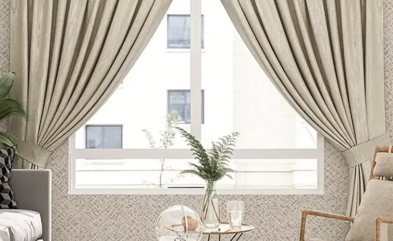 How to Pair Curtains with Blinds for Maximum Style and Functionality