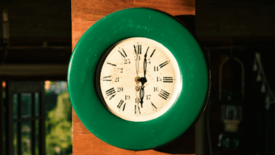 How to Choose the Perfect Statement Clock for Your Home