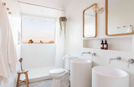 Why Renovating Your Main Bathroom Before Listing Your Home for Sale Is a Smart Move