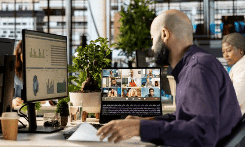 How to Collaborate on Presentations in Real Time Without Losing Control