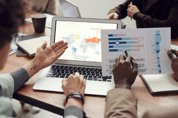 5 Key Services Tax Accountants Provide Year Round