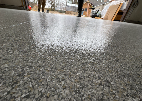 Flake Garage Floor Coating: A Practical Way to Protect and Beautify Concrete